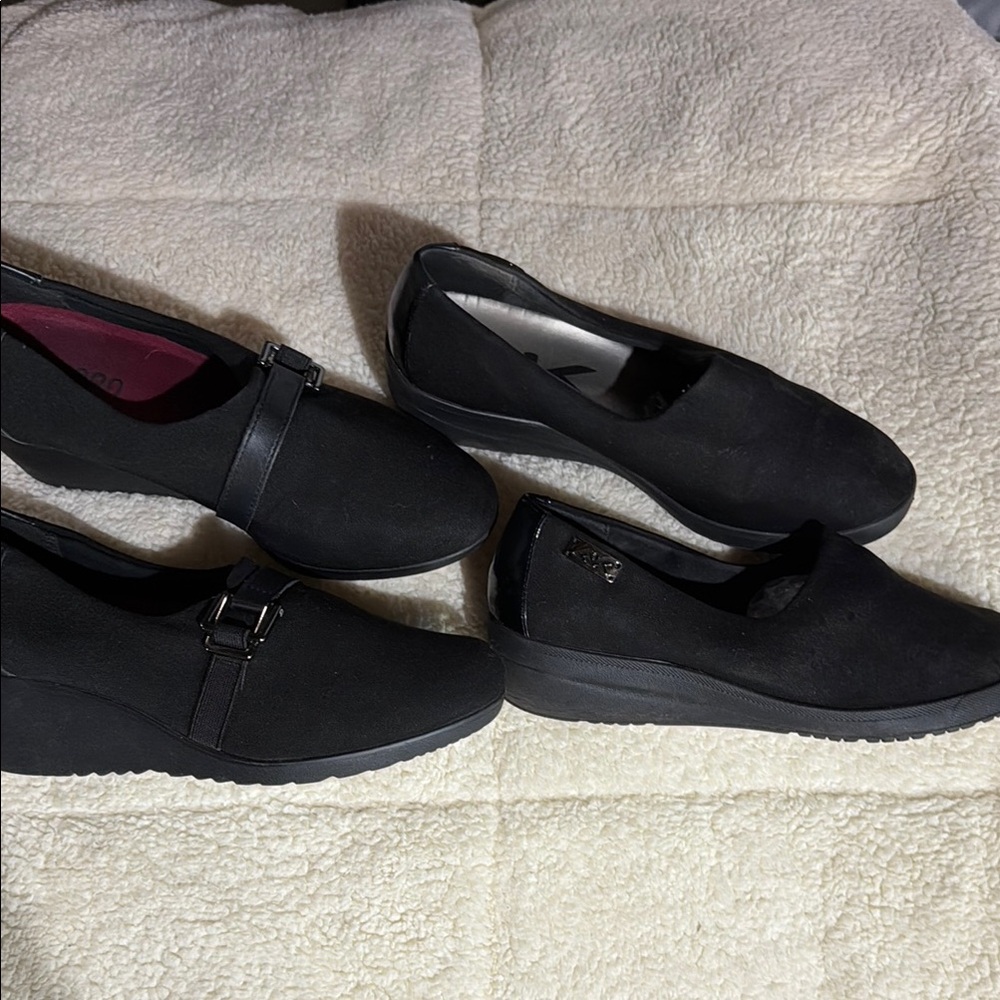 Elegant Black Women's Shoes size 8